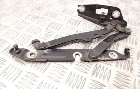 Audi A6 S6 C6 4F Tailgate/trunk/boot hinge 4F5827301D