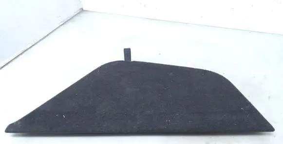 Toyota Avensis T270 Other trunk/boot trim element 5840905010