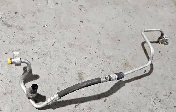 BMW X6 E71 Air conditioning (A/C) pipe/hose 9166097