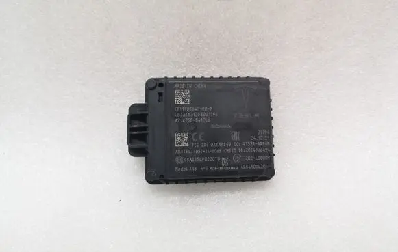Tesla Model 3 Distronic sensor radar 110864700D