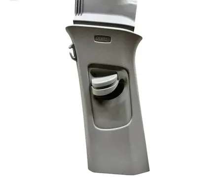 Volkswagen Tiguan Seat belt trim 5na867243c