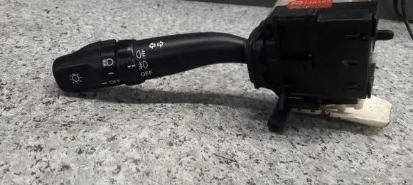 Toyota Avensis T250 Steering rack control module 
