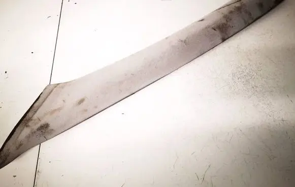 (C) pillar trim
