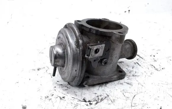 BMW 7 E65 E66 EGR valve 7804380