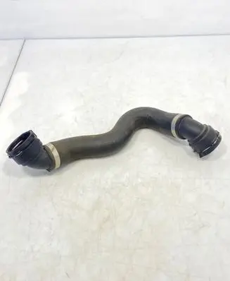 Mercedes-Benz C W205 Engine coolant pipe/hose A2055017484