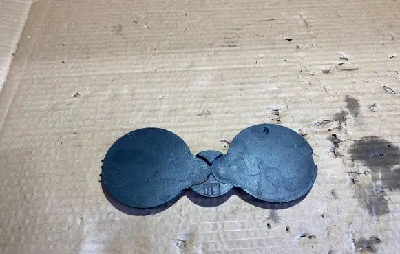 Cup holder front