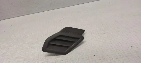 Volvo V70 Dash center air vent grill 9165755
