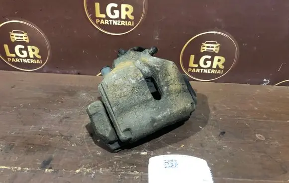 Volkswagen PASSAT B6 Front brake caliper