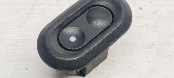 Opel Kadett E Electric window control switch 90310777 03930250