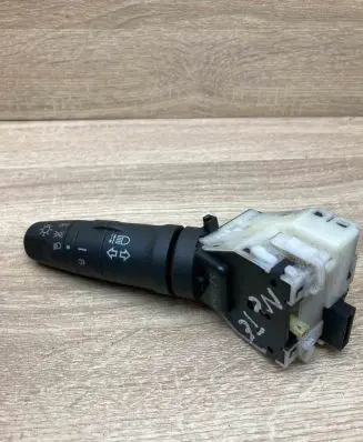 Nissan Qashqai Indicator stalk 14425 5Z10SN