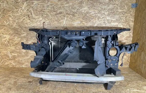 Audi Q7 4L Radiator support slam panel