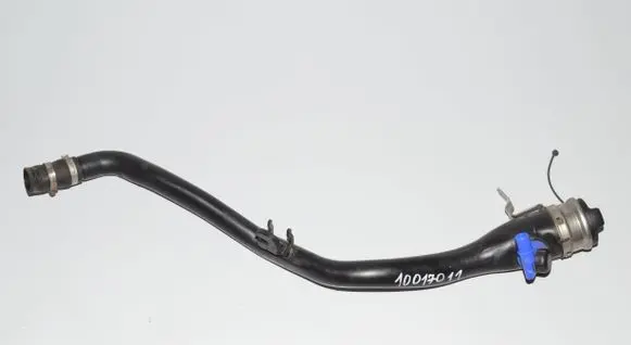 BMW 2 F46 Fuel tank filler neck pipe 7482639 16117482639