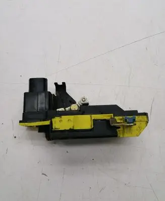 Volvo V70 Rear door lock 30634623