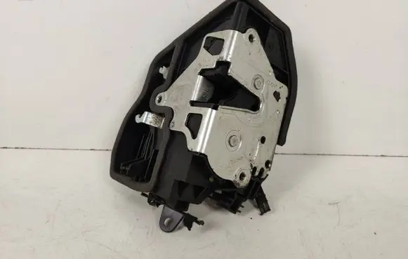 BMW 3 E90 E91 Rear door lock 053702 092871 304690
