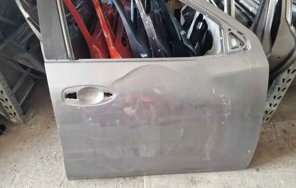 Nissan Navara D23 Front door