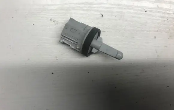 Volkswagen Golf V Interior temperature sensor 1K0907543G