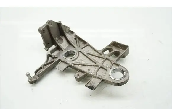 Mercedes-Benz E W212 Air filter cleaner box bracket assembly A6510902241