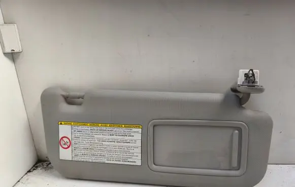 Toyota Auris 150 Sun visor 7431002G10B0