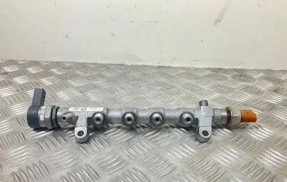 Audi A6 S6 C7 4G Fuel pressure regulator 03L130089Q 03L906051 057130764AB