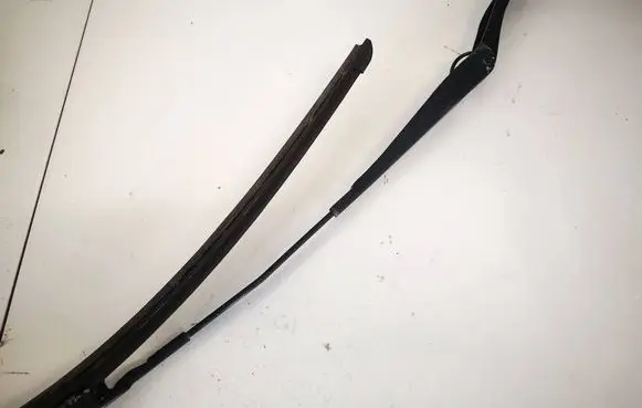 Volvo V50 Front wiper blade arm 30699997