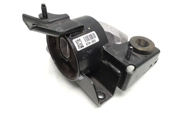 SsangYong Tivoli Engine mount bracket 678303 2071035201