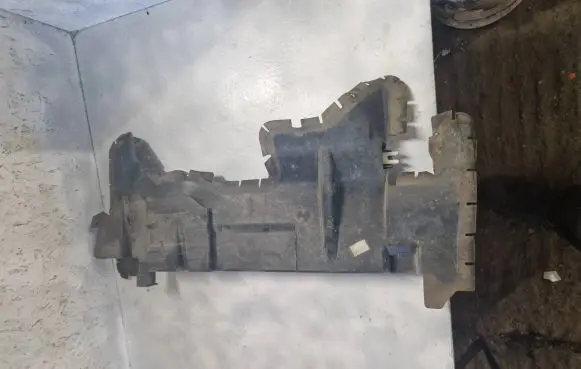 Citroen DS5 Intercooler air guide/duct channel 9688286980