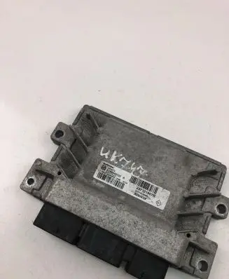 Renault Clio III Engine control unit/module ECU 237101907R 237101206R
