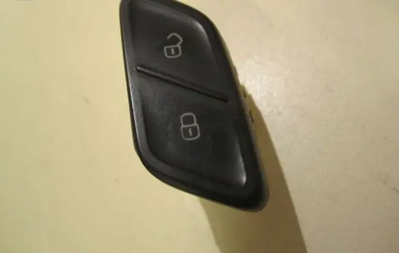 Central locking switch button