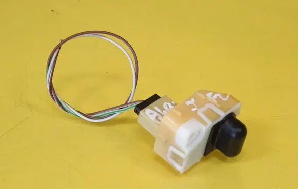 Audi A4 S4 B5 8D Sun solar sensor 8D0907539