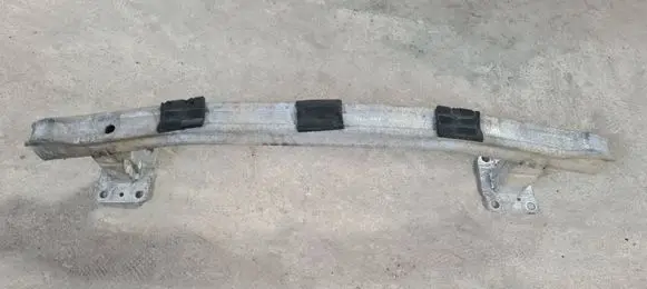 Renault Megane II Front bumper cross member 8200011108