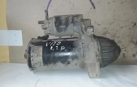 Mercedes-Benz Vito Viano W639 Starter motor 0986021360