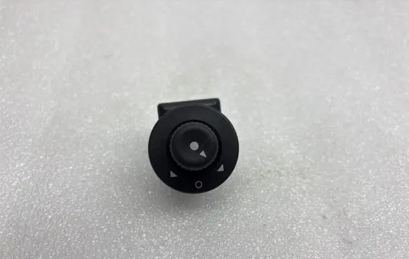Citroen C3 Wing mirror switch 185526