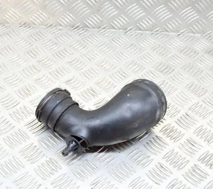 Maserati Ghibli Air intake duct part 670003846 70568491