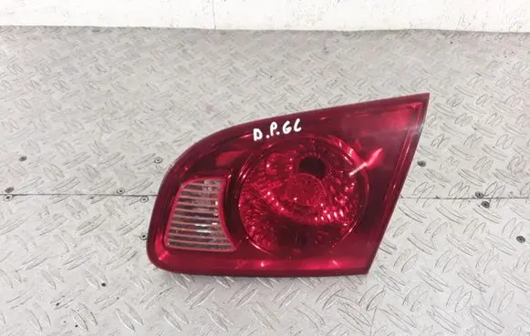 Hyundai Santa Fe Tailgate rear/tail lights 924062B000