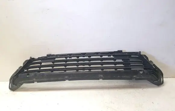 Opel Combo E Front bumper lower grill 9818196480