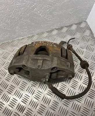 Volvo XC90 Front brake caliper 30657307