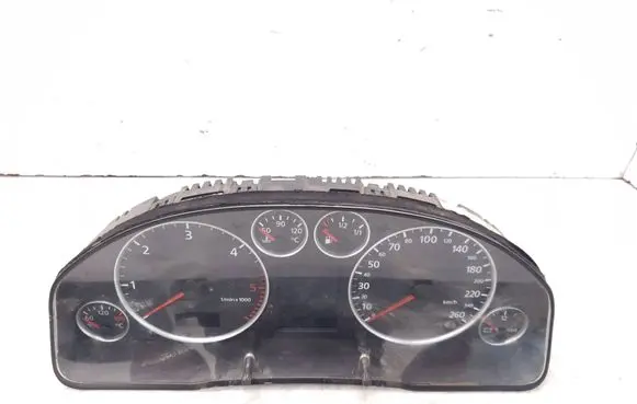 Audi A6 S6 C5 4B Speedometer (instrument cluster) 4B0920933G