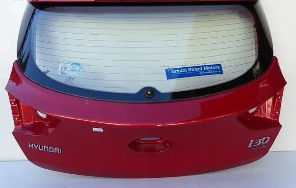Hyundai i30 Opening tailgate glass LAKIER