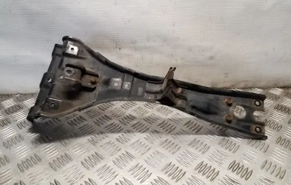 Hyundai Terracan Top upper radiator support slam panel