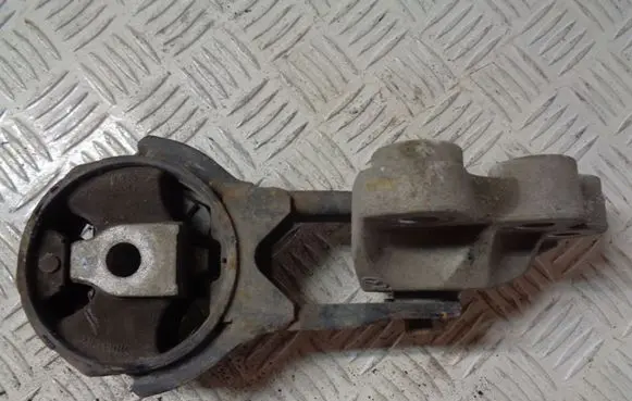 Mazda 2 Gearbox mount