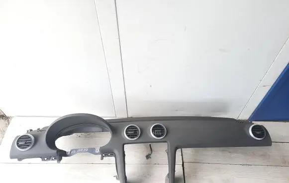 Audi A3 S3 A3 Sportback 8P Dashboard 8P1857067