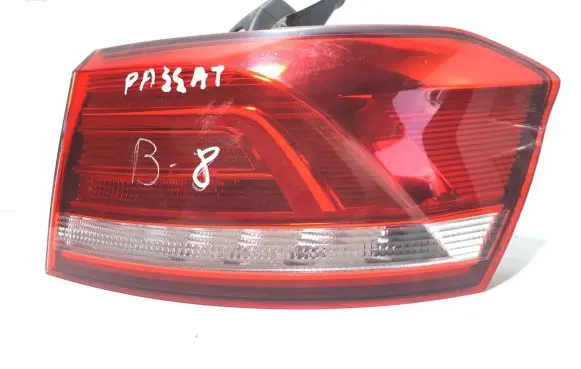 Volkswagen PASSAT B8 Rear/tail lights 3G9945096D