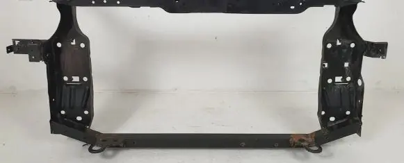Nissan Qashqai Radiator support slam panel