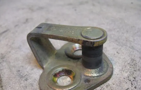 Renault Scenic I Front door lock loop/hook striker 