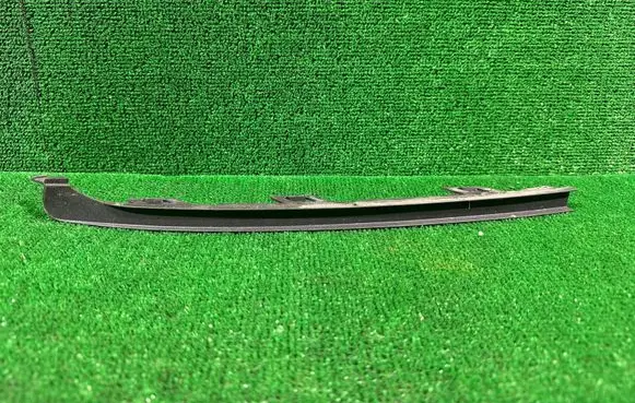Opel Astra K Front bumper splitter molding 13469545