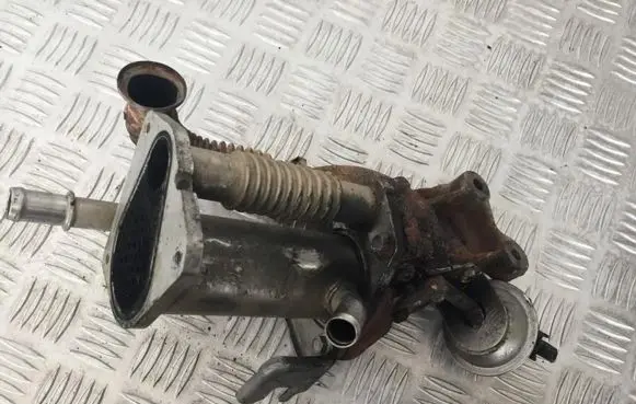 Renault Megane III EGR valve cooler 147355713r 171011a
