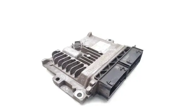 Ford Mondeo MK V Engine control unit/module DS71-12B684-XB 28526861 FS7A-12A650-CVJ