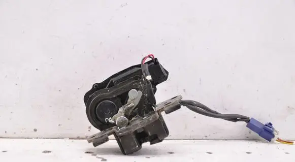 Toyota Prius (XW20) Tailgate/trunk/boot lock/catch/latch 