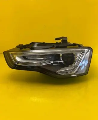 Audi A5 8T 8F Headlight/headlamp 8T0941005C