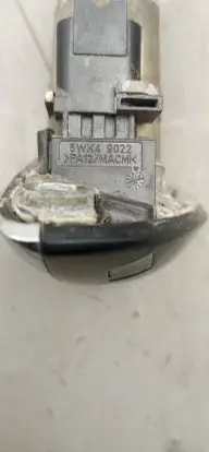 Mercedes-Benz E W211 Front door lock (next to the handle) 5WK49022